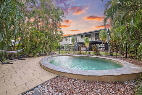 A Tropical Pool Paradise In Rapid Creek - Accommodation Australia 3