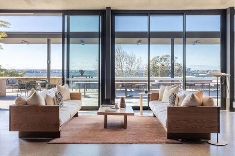 Wonil Hotel Perth - Handwritten Collection - Local Tourism 0