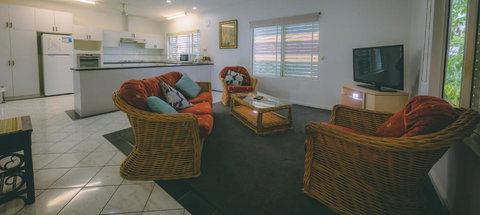 Darwin House - Accommodation Australia 2