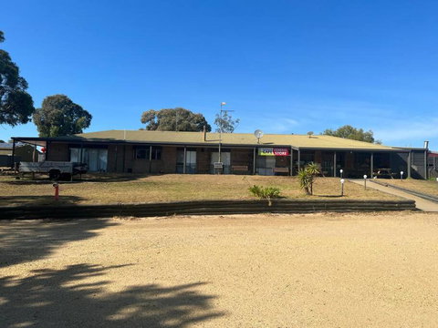 House In The Bush - Accommodation Australia 0
