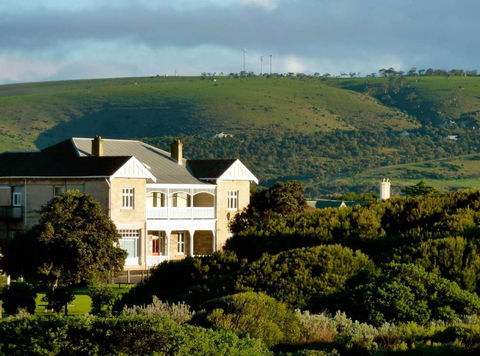 YHA Port Elliot Beach House - Local Tourism 0