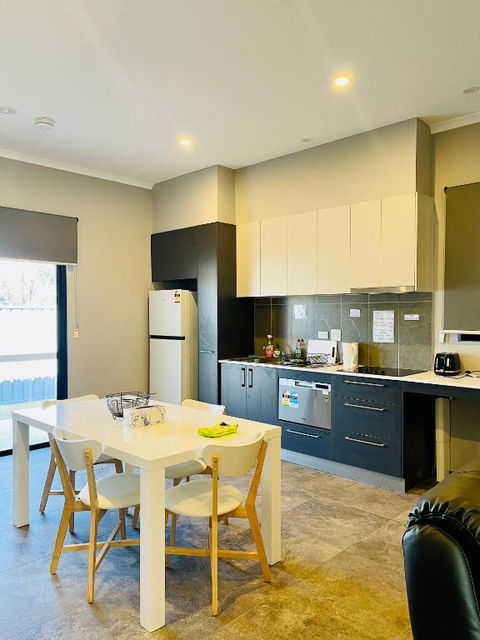 Berrimah Cozy Retreat - Local Tourism 1