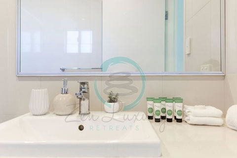 ZEN At ARRAY: 2BR Retreat In CBD - Accommodation Australia 3