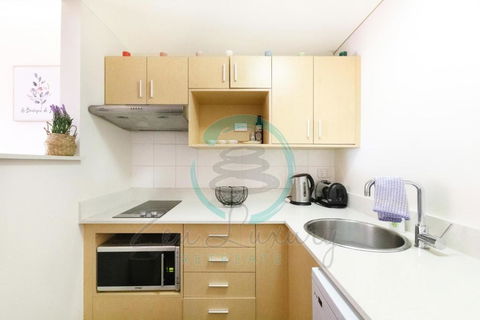 ZEN AT THE ESPLANADE - Spectacular Sunset Retreat - Accommodation Australia 1