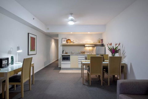 ZEN CITY & SEA Executive 1-BR Suite In Darwin CBD - Accommodation Australia 0