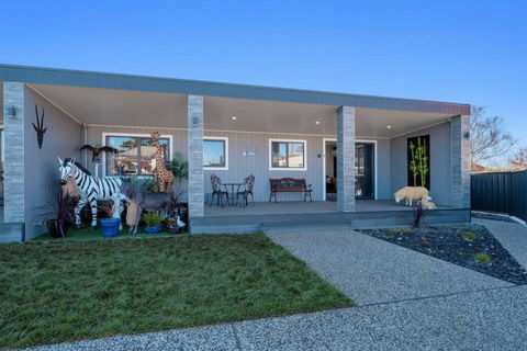 Zoo Villas: Villa Giraffe - Central Wynyard - Accommodation Australia 2