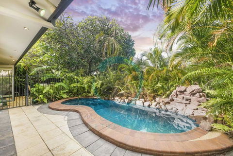 ZEN TREETOPS - Boutique 2-BR Apt W/ Private Pool - Accommodation Australia 0