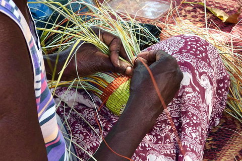 Gay-Wu Woman's 5 Day Yolngu Homeland Tour - Bed n Breakfasts 4