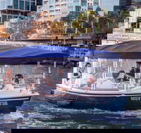 2-Hour Self-Drive Boat Hire on the Yarra River - Local Tourism
