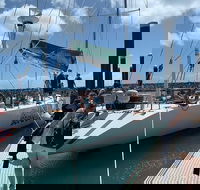 2-Night Whitsundays Sailing Cruise incl. Whitehaven Beach  Great Barrier Reef - Local Tourism