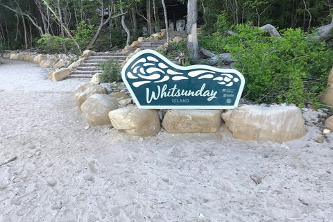 2 Night Small Group Whitsundays Sailing Adventure Aboard Mandrake - Local Tourism 1