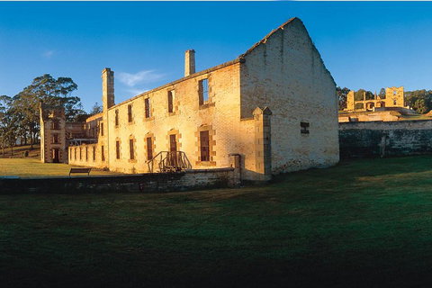 Tasman Island Cruises And Port Arthur Historic Site Day Tour From Hobart - Bed n Breakfasts 0
