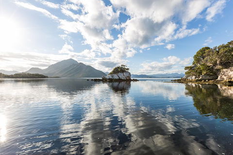Southwest Tasmania Wilderness Experience: Fly Cruise And Walk Including Lunch - Australia Shopping 5