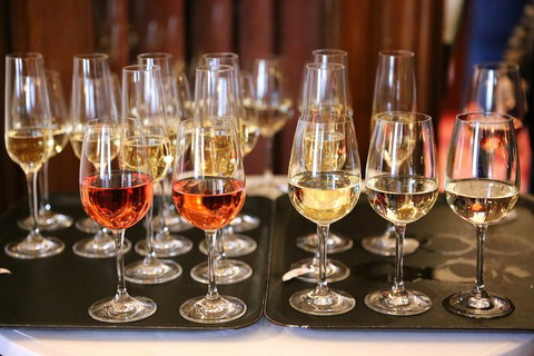 Yarra Valley Private Car Winery Tour And Chocolate.1-7 Passengers One Car Price - Accommodation Australia 3