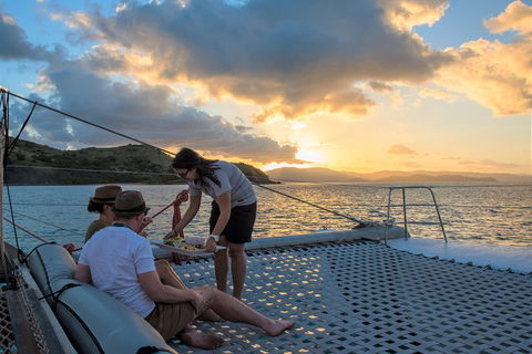 Sunset Sail In The Whitsundays - Local Tourism 2