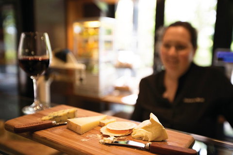 Yarra Valley 2-6 Guests With Lunch And Gin Tasting At Four Pillars - Accommodation Australia 4