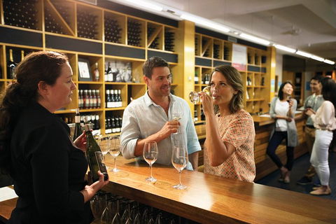 Yarra Valley Premium Tour Lunch And Sparkling Wine Tasting At Domaine Chandon - Local Tourism 3